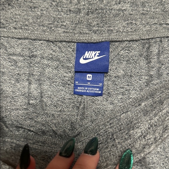 Nike Heather Grey Tennis Style Active Skirt with Pockets - Picture 3 of 5